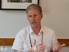 Chris Larsen cảnh báo rằng Ripple có thể rời Hoa Kỳ vì môi trường pháp lý phức tạp