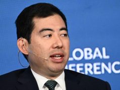 Ủy viên SEC kêu gọi chấm dứt cuộc chiến với tiền điện tử